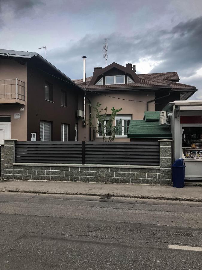 Villa Zoki - Soba Dnevni Najam Zagreb Extérieur photo